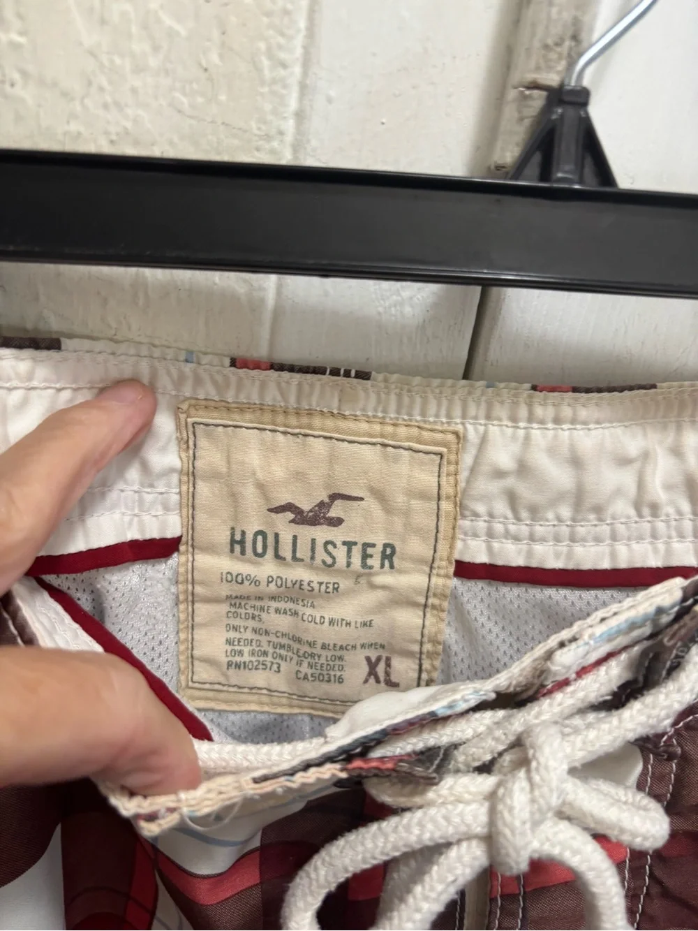 Hollister Men's Red Plaid Swim Board Shorts - Lightweight Quick-Dry
